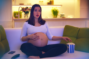怀孕第二个月可以玩电脑吗？